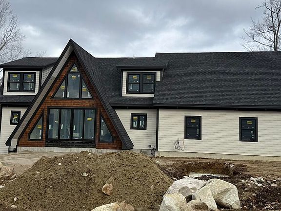 2nd image of 30 Wilderness Drive