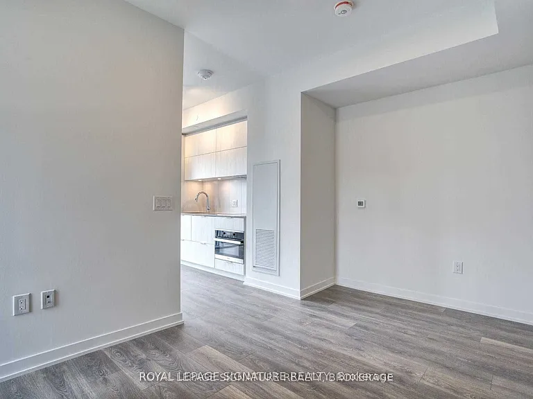 20 Richardson St #1007 — Photo 7