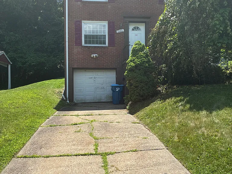 305 Jacob Dr — Photo 18