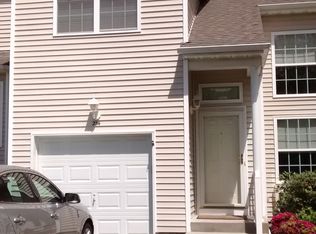 224 Kettles Ln, Medford, NY 11763