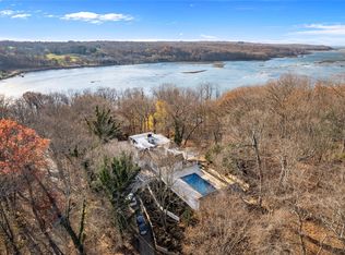 435 River Rd, Saint James, NY 11780