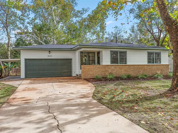 1603 Travis Court, La Marque, TX 77568