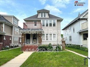 2728 N 47th St, Milwaukee, WI 53210