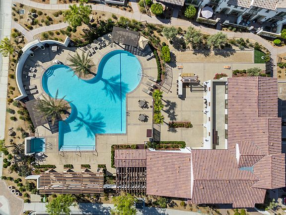 Aerial view of the amazing communal amenities!