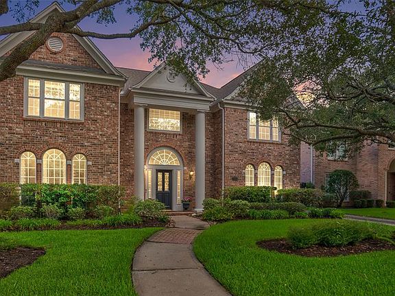 2nd image of 4614 Moorland Ct