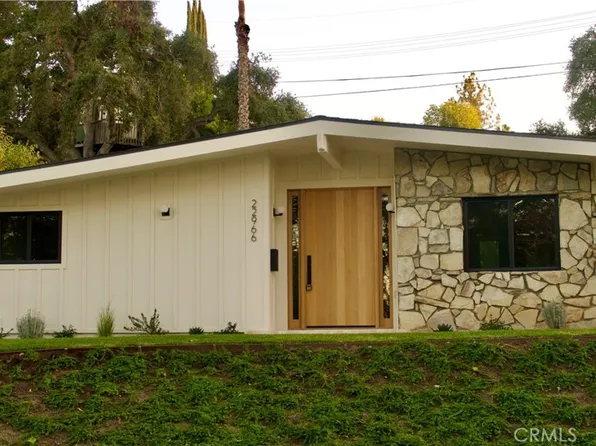 22966 Darien St, Woodland Hills, CA 91364