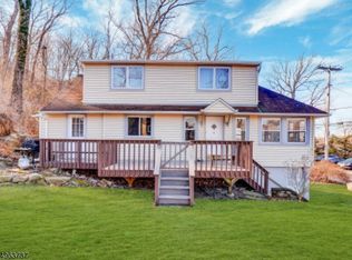 220 Lakeview Ave, Ringwood, NJ 07456