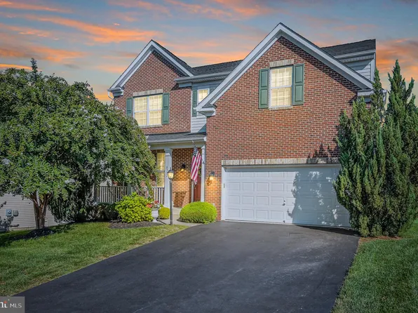 8302 Mineral Springs Dr, Manassas, VA 20112