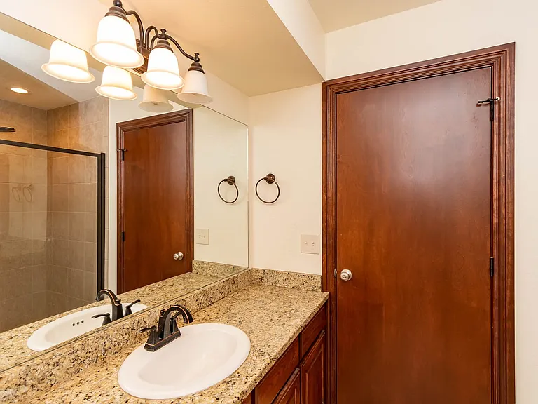 8818 S 69th East Ave — Photo 16