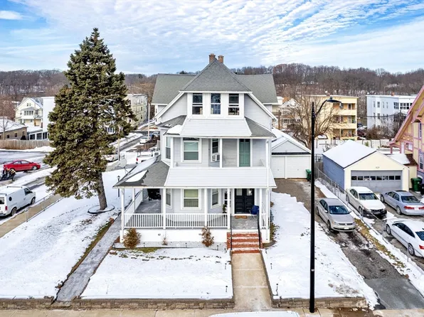 389-389 Front St #391, Chicopee, MA 01013