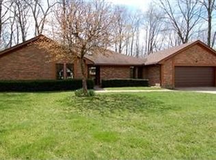 1210 Walnut Valley Ln, Dayton, OH 45458