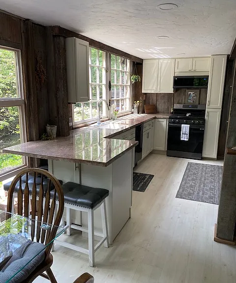custom granite countertops, new appliances