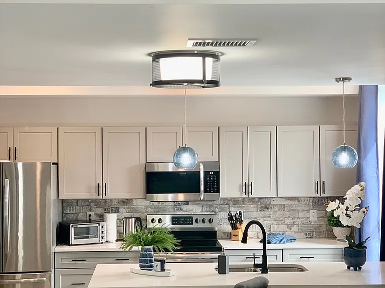 30 N Franklin St #200 — Photo 4