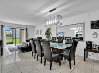 9440 SW 8th St APT 105, Boca Raton, FL 33428