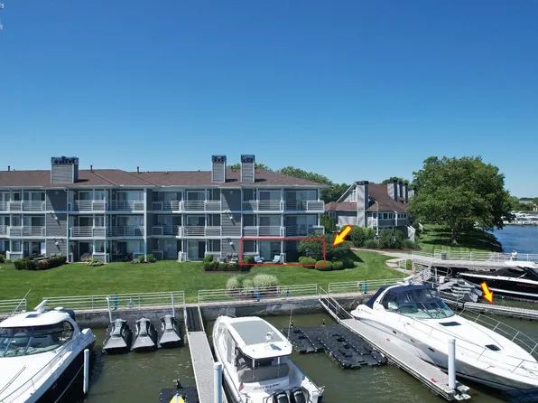 130 Marina Point Dr, Sandusky, OH 44870