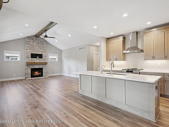 3rd image of 14150 Wood Rd