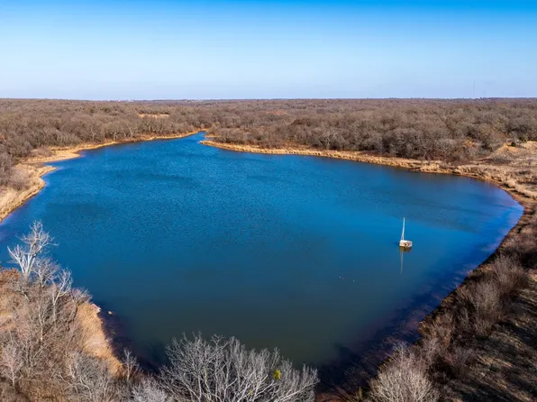 23758 N County Road 3085, Foster, OK 73434