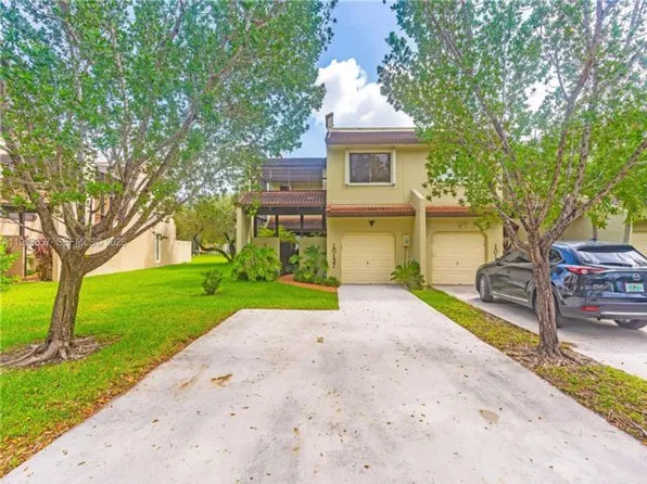 10137 Costa Del Sol Blvd, Doral, FL 33178