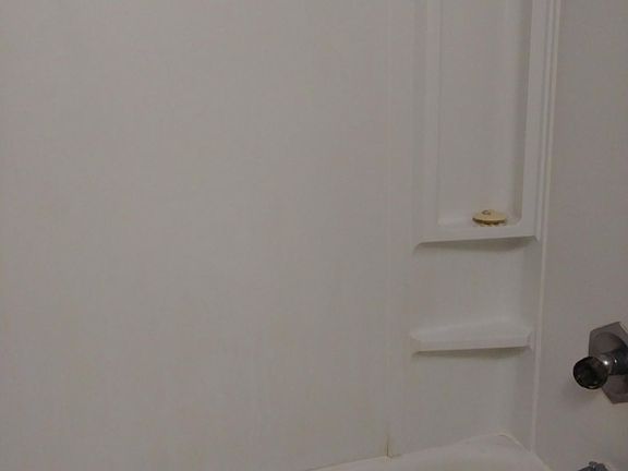 5th image of 518 W Walnut St APT 2