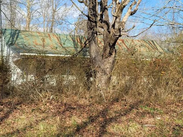 2323 College St, Spencer, TN 38585