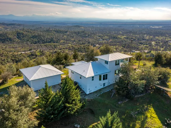 22200 Delightful Way, Redding, CA 96003