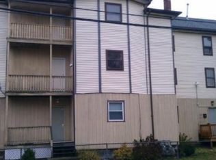 11 Daisy St APT 1, Lawrence, MA 01841