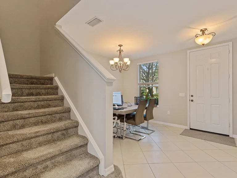 5650 Simonton St — Photo 13