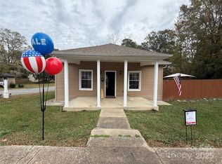 301 S Mountain St, Cherryville, NC 28021