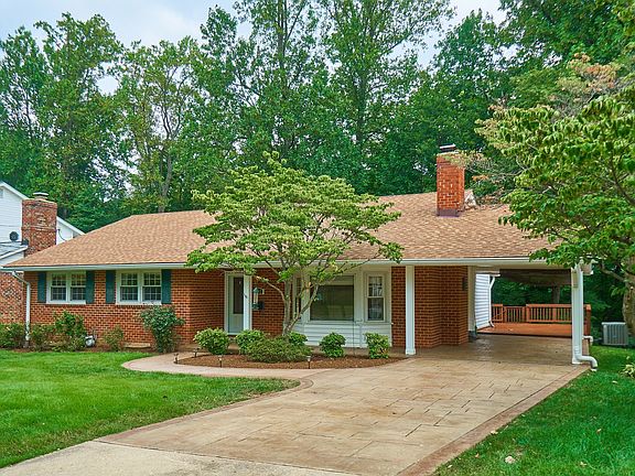 2nd image of 4207 Lenox Dr