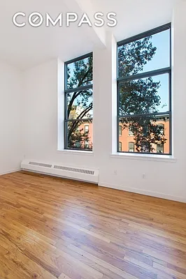 Rented by Compass | media 27