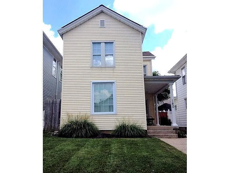 160 Progress Ave photo 1