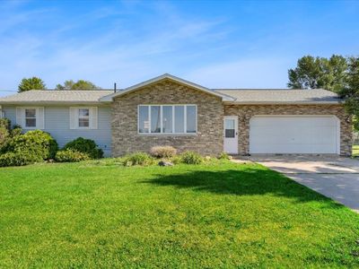 132 Hubbard St, Colesburg, IA, 52035