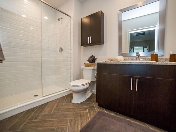 5th image of 232 N Columbus Blvd #802