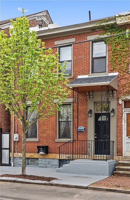 2128 Sidney St photo 1