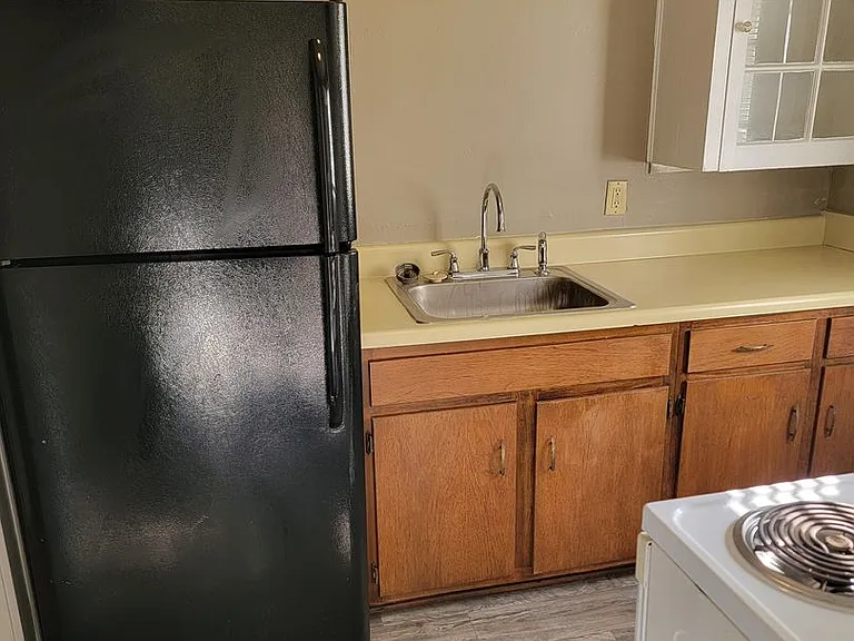 2506 Spring Garden St — Photo 8