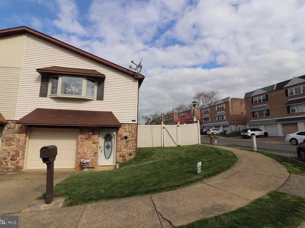 9130 Diplomat Pl, Philadelphia, PA 19115