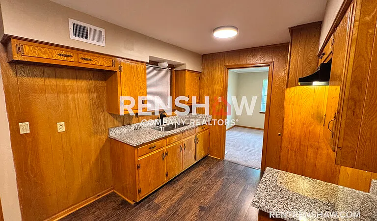 1336 Lehr Dr — Photo 5