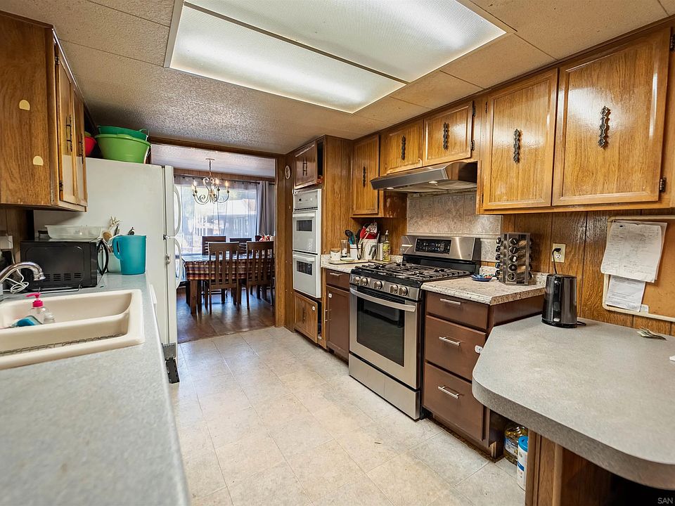 3909 Reche Rd Fallbrook CA | Zillow