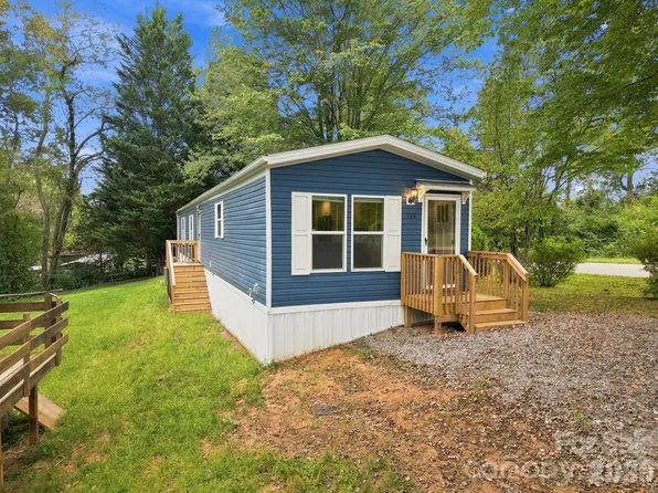 146 & 148 Bradshaw Cir, Candler, NC 28715