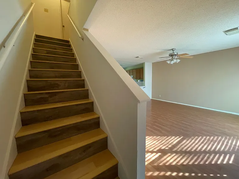 7926 Ruby Mdw — Photo 9