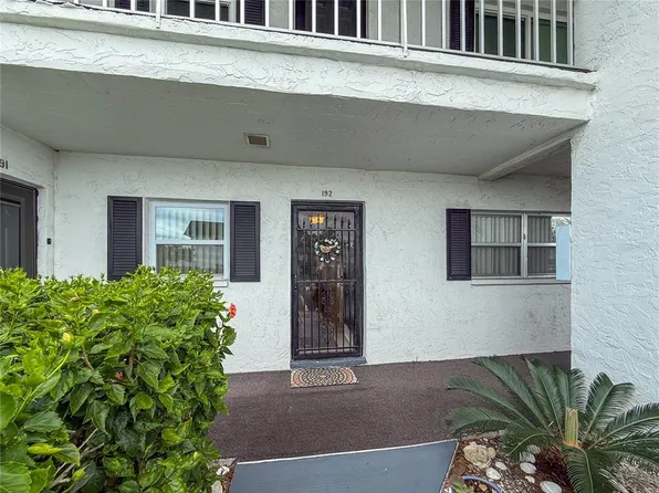 4703 1st Ct W APT 192, Bradenton, FL 34207