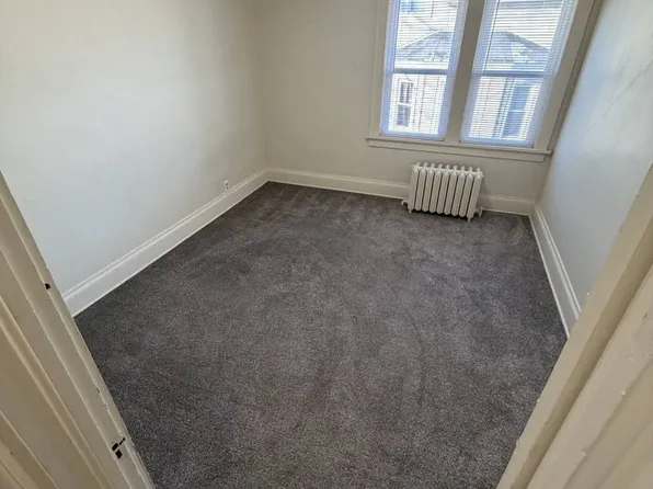 3520 60th St APT 4, Kenosha, WI 53144