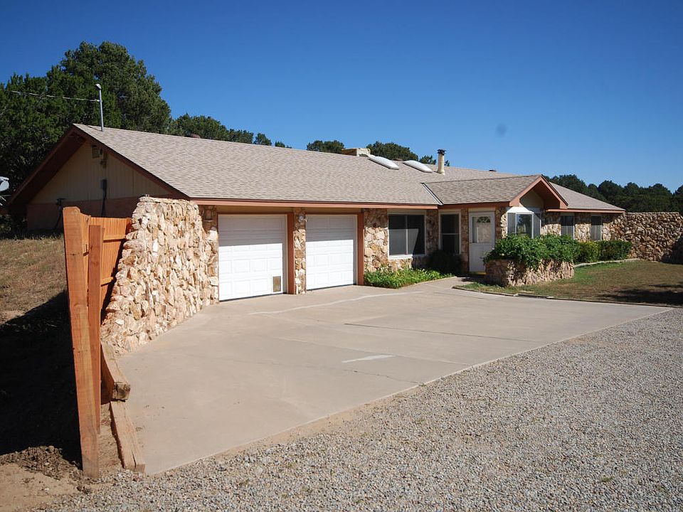 1st image of 2 Cabana Dr