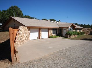 2 Cabana Dr, Tijeras, NM 87059