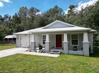 7202 Whalens Hideaway St, Plant City, FL 33565