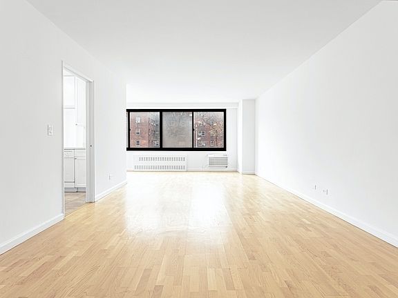 4th image of 2186 5th Ave APT 2E