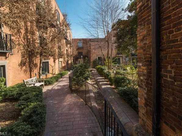 210 N Main St #378, Kernersville, NC 27284