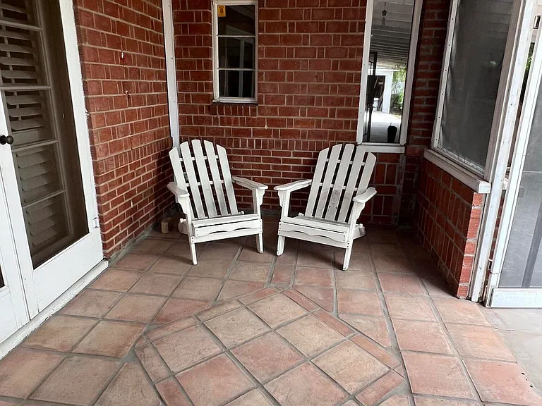 801 W Earll Dr — Photo 11