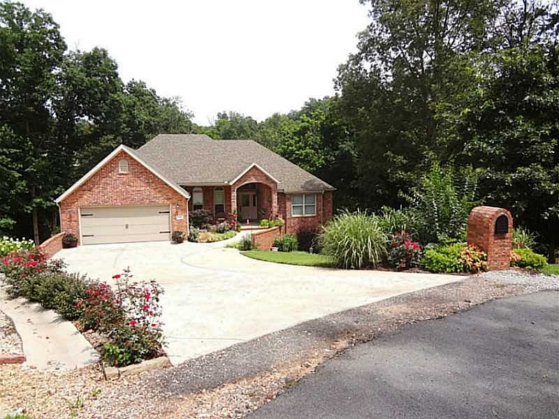 1st image of 9 Norman Ln