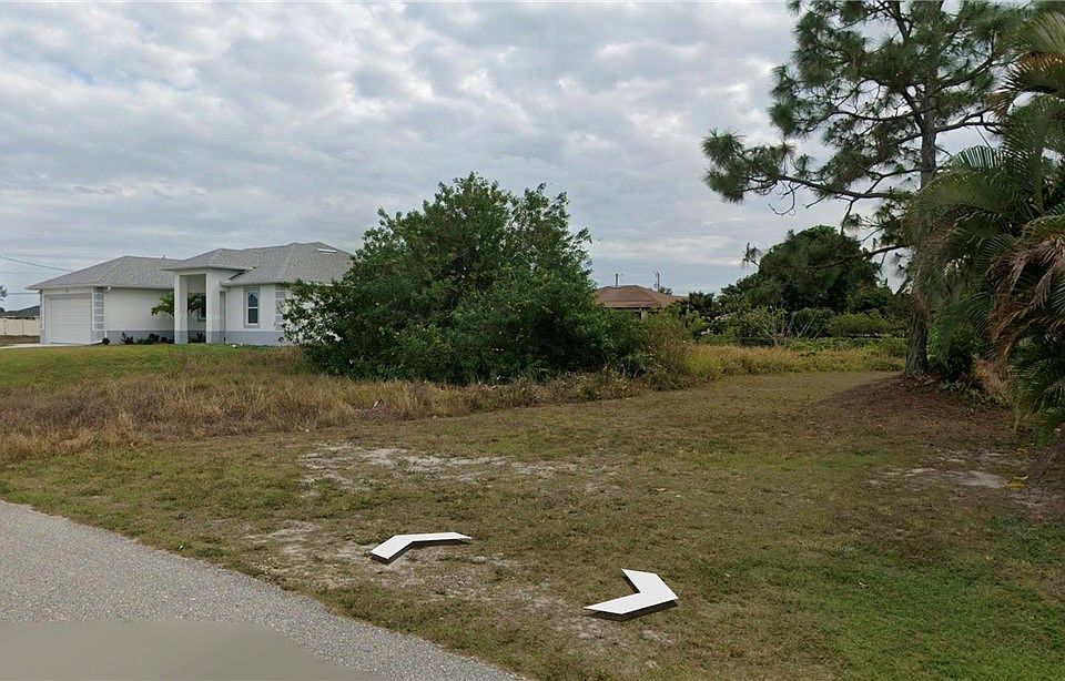 1st image of 2705 42nd St SW